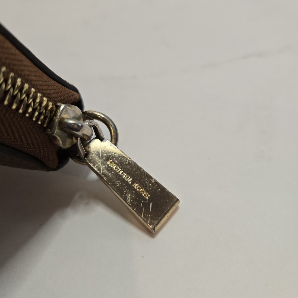 Michael Kors Zip Around Pebbled Brown Leather Wallet Card Holder Organizer EUC - Picture 3 of 4
